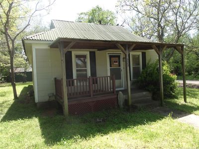 329 W Choctaw Ave, Nowata, OK, 74048
