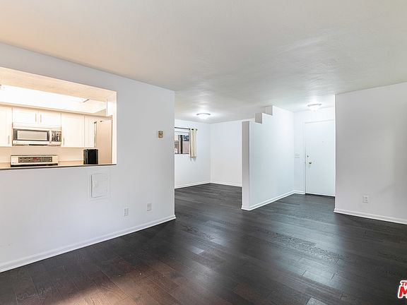 2nd image of 5000 S Centinela Ave APT 142
