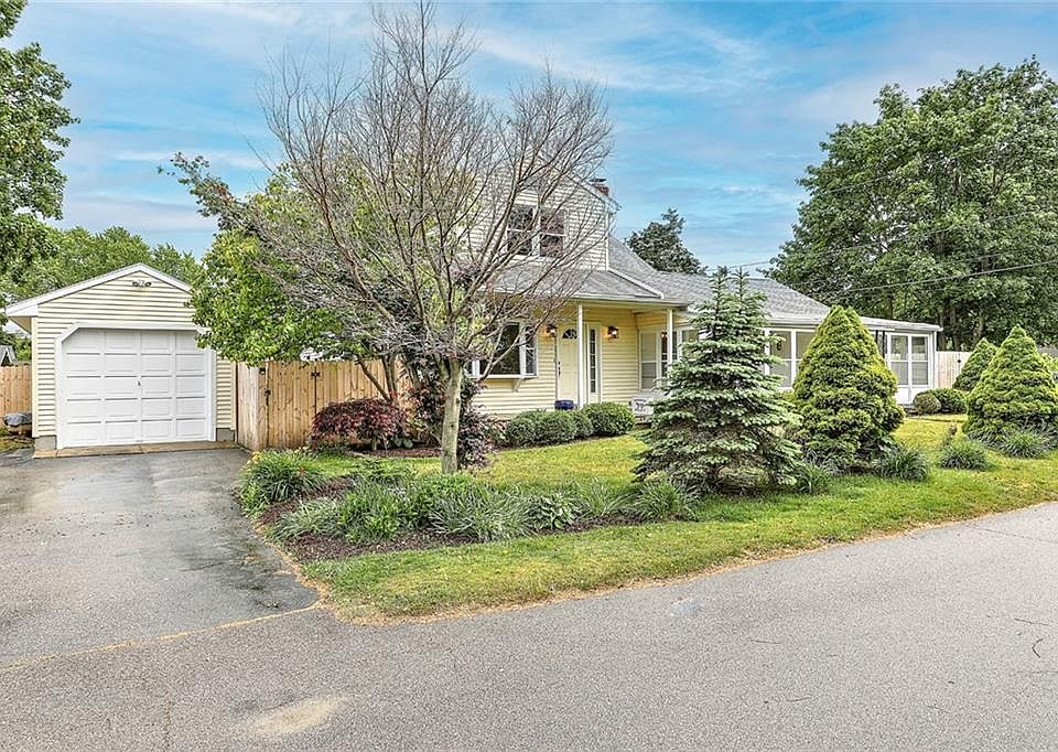 153 Mount View Ave, North Kingstown, RI 02852 Zillow