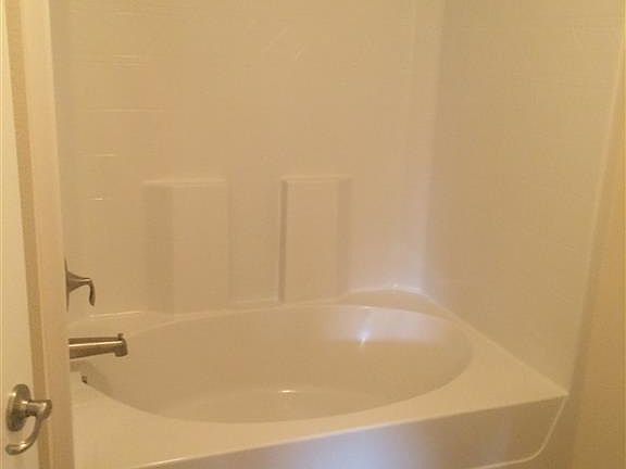3rd image of 4649 SW Wade