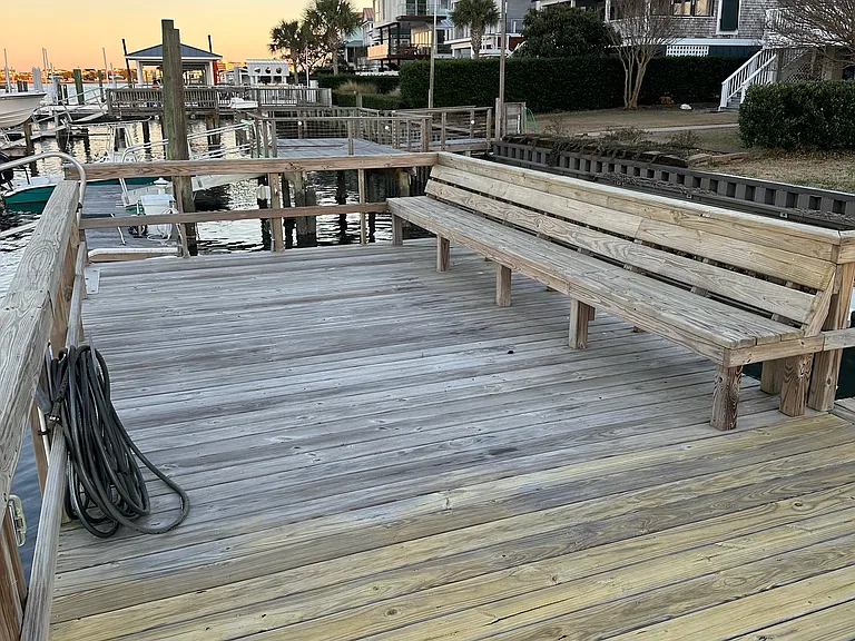Pelican Dr — Photo 16