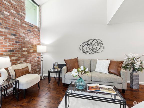 4th image of 6049 139th Avenue NE #146