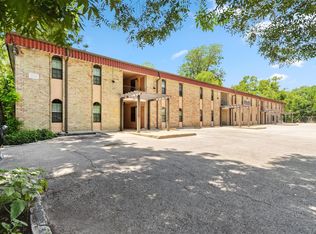 407 E 45th St APT 111, Austin, TX 78751