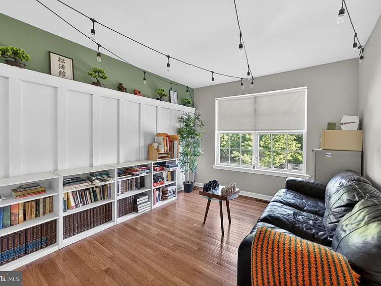 33 Lindley Dr — Photo 18