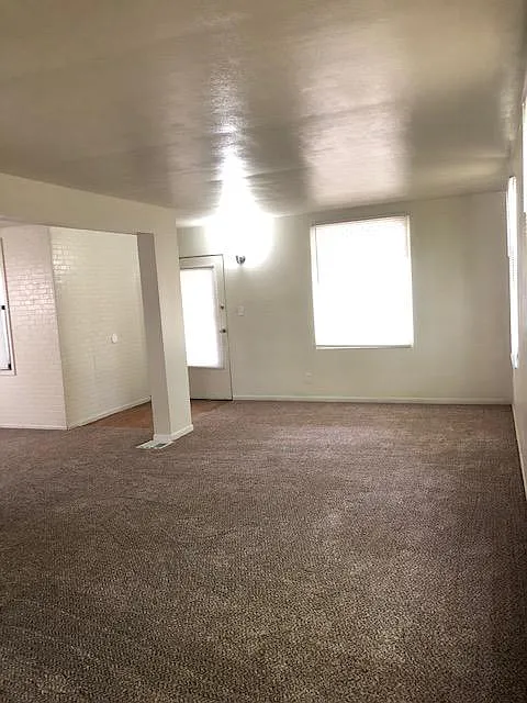 2603 W Latrobe St photo 1