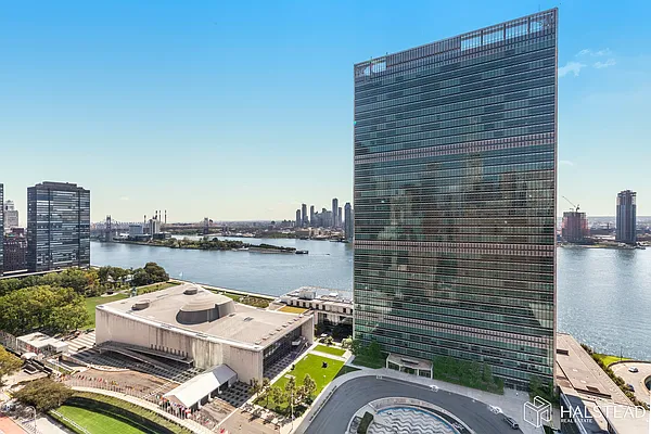 Sold by Brown Harris Stevens | media 7