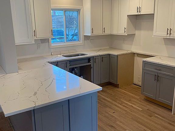 4th image of 100 Dora Ave