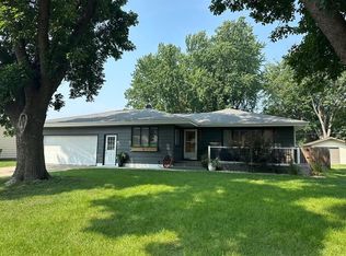 808 4th Ave SE, Pipestone, MN 56164