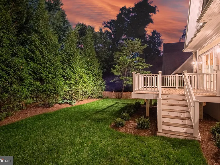 5718 Huntington Pkwy — Photo 82