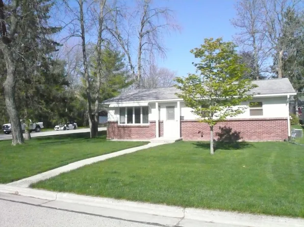 544 David Ave, Sheboygan Falls, WI 53085