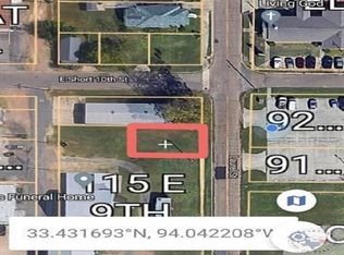917 Laurel St, Texarkana, AR 71854