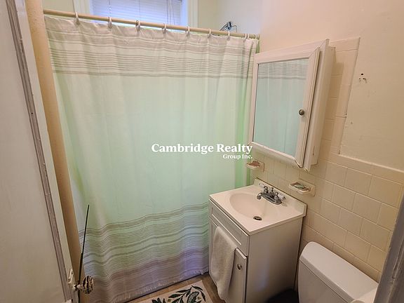 5th image of 1450 Commonwealth Ave #27T