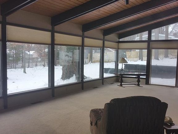2nd image of 115 Guise Park Dr