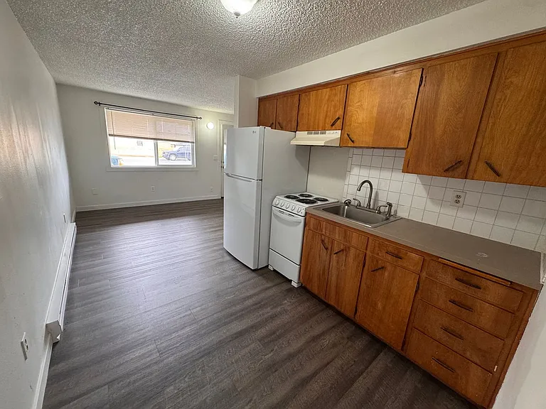 6029 North Mayfair Street — Photo 5