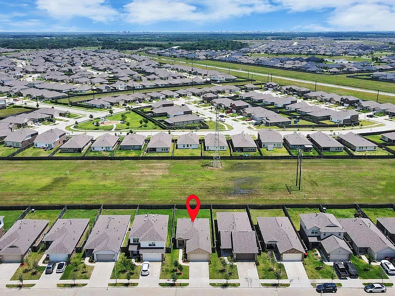 9206 Burnet Fields Dr — Photo 41