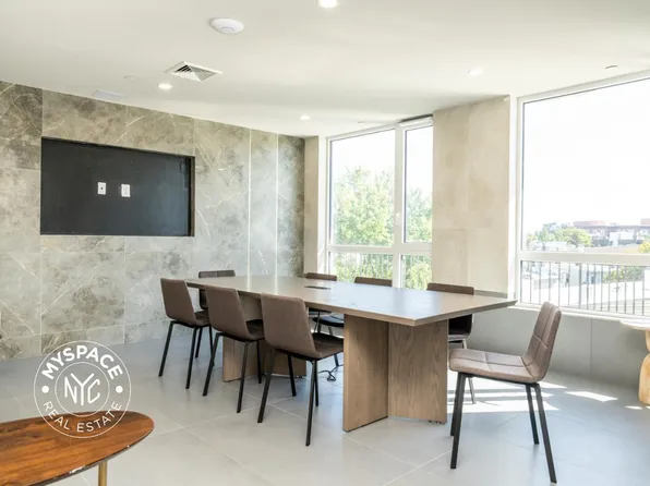 280 Meeker Avenue image 21 of 28