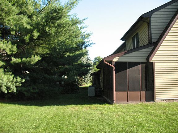 Screened in patio