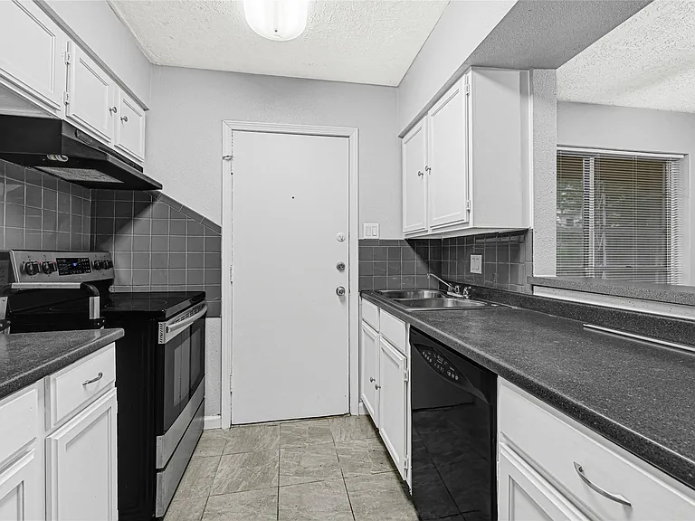 3328 Burke Rd #71 — Photo 7