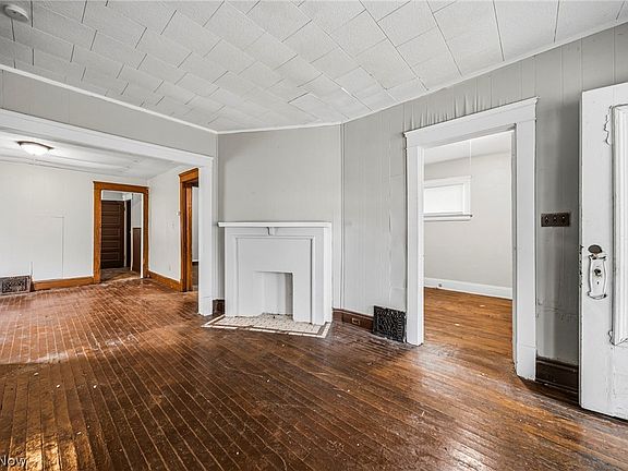 5th image of 13504 Ashburton Ave