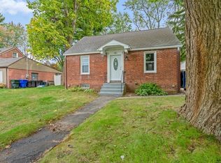 35 Marchioness Rd, Springfield, MA 01129