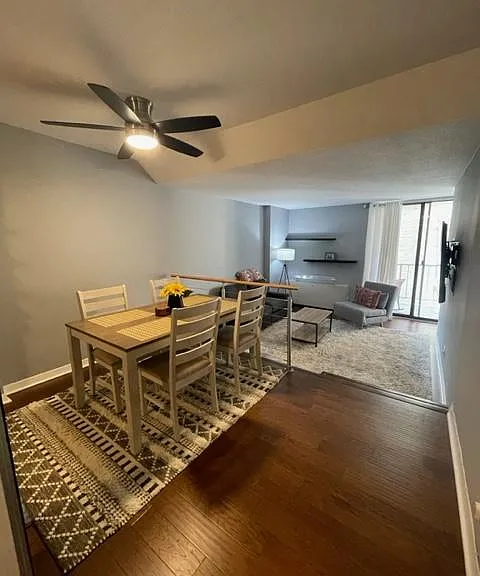 2201 L St NW #720 — Photo 1