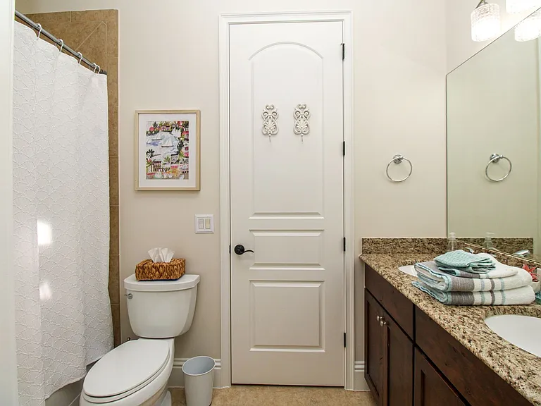 8000 Cordoba Pl — Photo 37