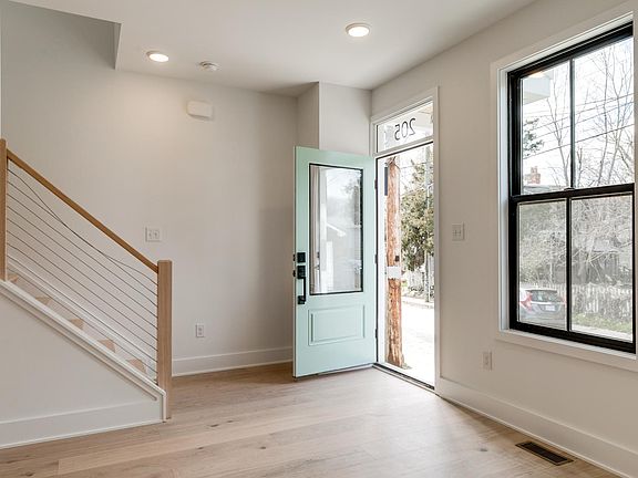 3rd image of 205 Beaumont Ave