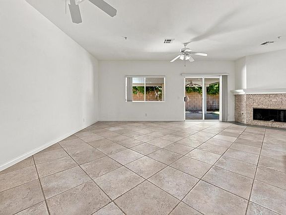 5th image of 74076 Daisy Ln