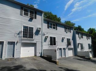 15 Gediminas St, Worcester, MA 01610