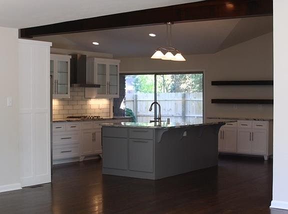 4th image of 3351 Nantucket Dr