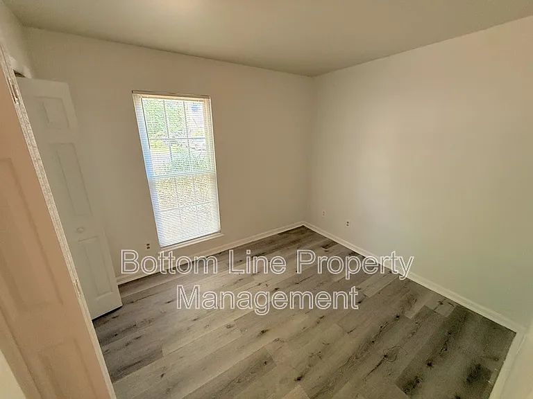 5522 Great Wagon Rd — Photo 6