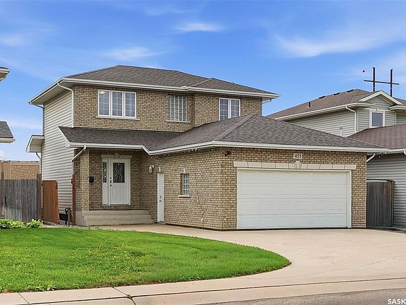 2nd image of 455 Buckwold COVE
