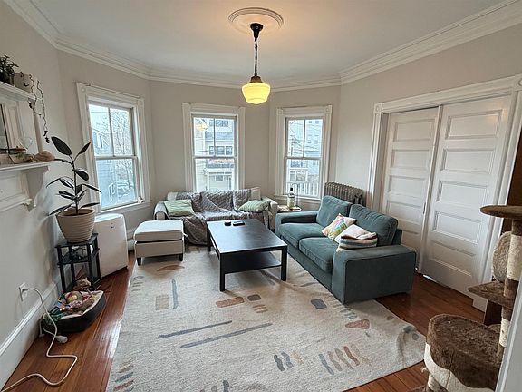 3rd image of 13-15 Linden Ave #2