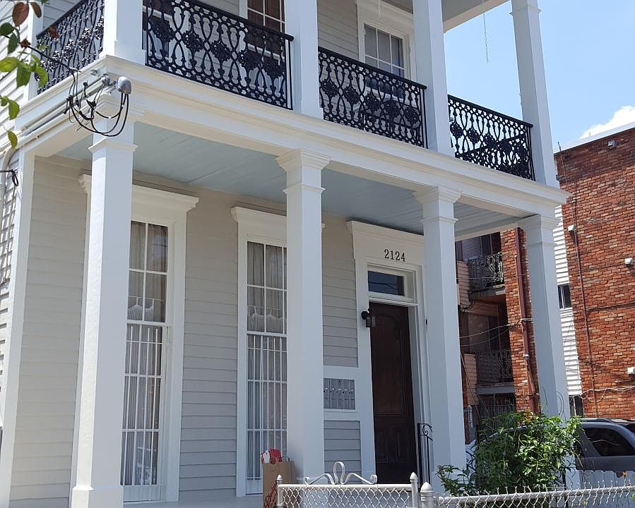1st image of 2124 Camp St APT 4