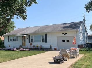 518 Arrowhead Dr, Seymour, IN 47274