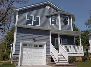 70 Asbury Ave, Atlantic Highlands, NJ 07716