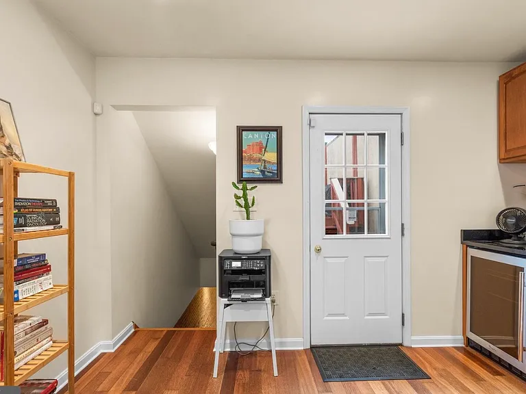 3318 Fleet St — Photo 18