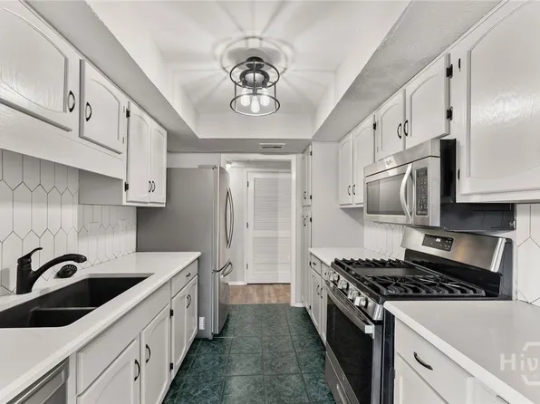1115 Canyon Point Circle, Roswell, GA 30076