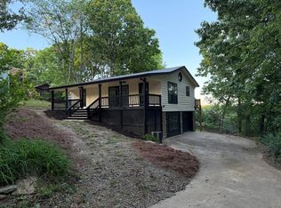 678 Lakeview Cir, Morganton, GA 30560