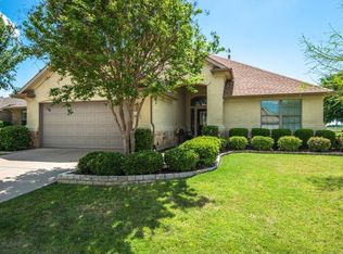 10713 Southerland Dr, Denton, TX 76207