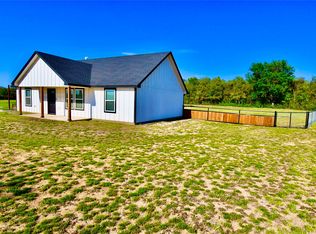 641 Elm Tree Ct, Poolville, TX 76487