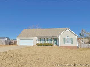 125 Stonewall Ct, Spring Lake, NC 28390