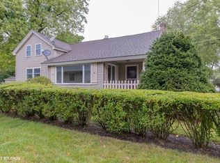 6421 Wayne St, Union, IL 60180