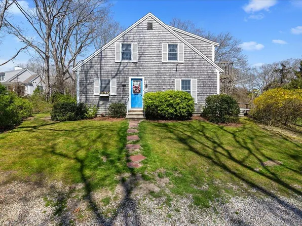 4 Weather Vane Lane, East Sandwich, MA 02537