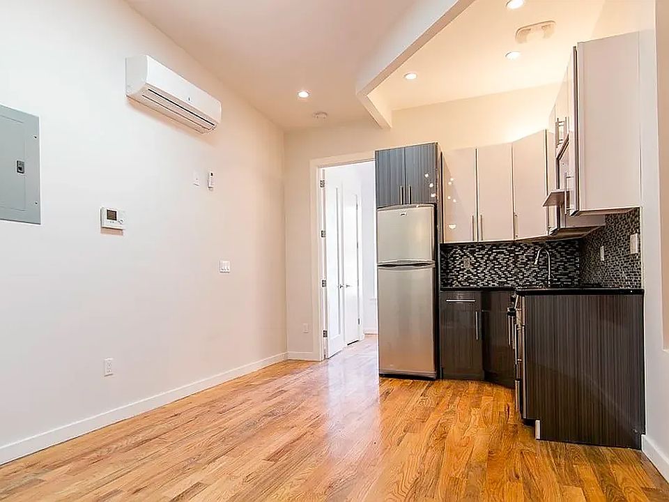 1st image of 381 S 3rd St APT 4D