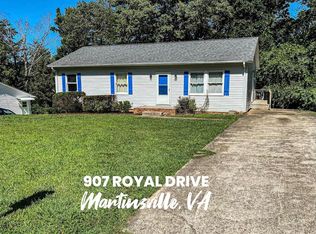 907 Royal Dr, Martinsville, VA 24112