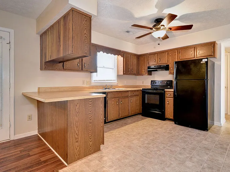 16 Natalie Dr — Photo 13