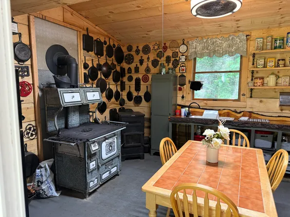325 Calderwood Road, Washington, ME 04574