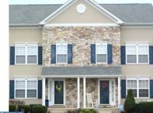 208 Quartz Ct, Warrington, PA 18976