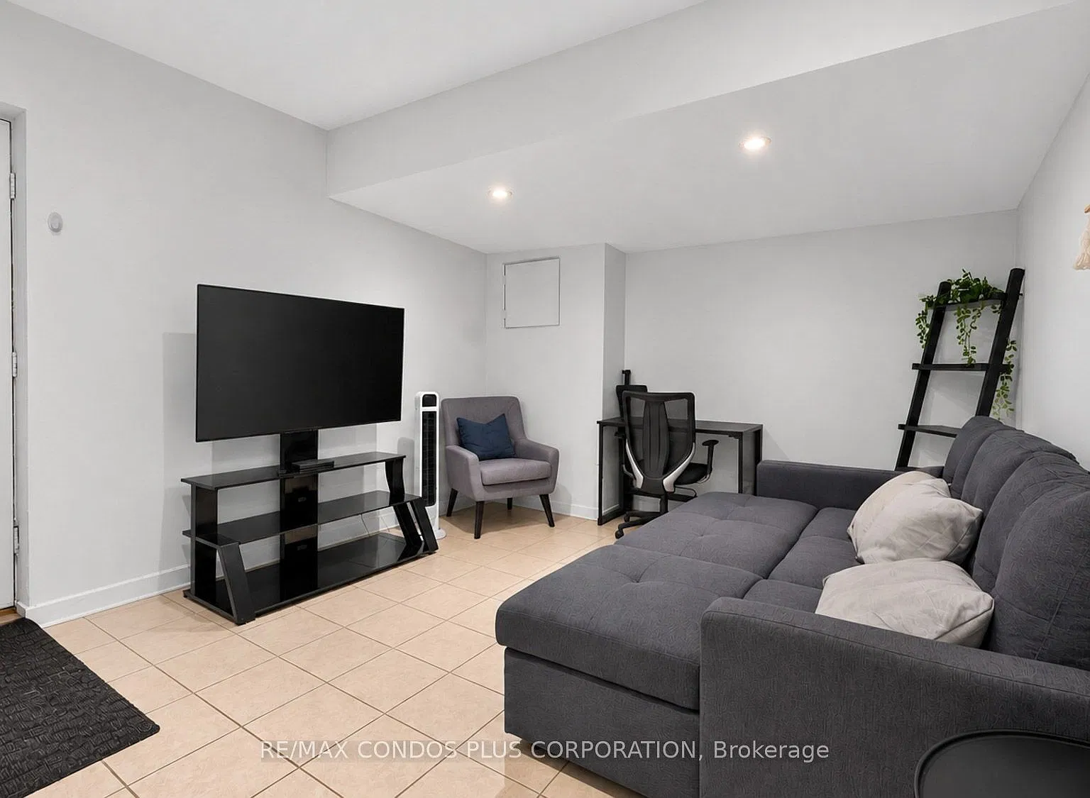1 bed, $1,400 — Photo 2